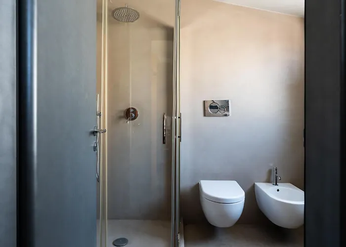 Interno Dieci * باري