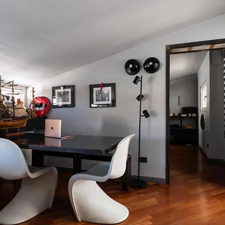 Interno Dieci Бари